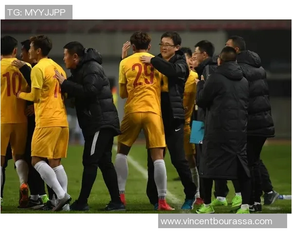 伊拉克与中国男足展开足球友谊赛展现激情与团结的精彩对决